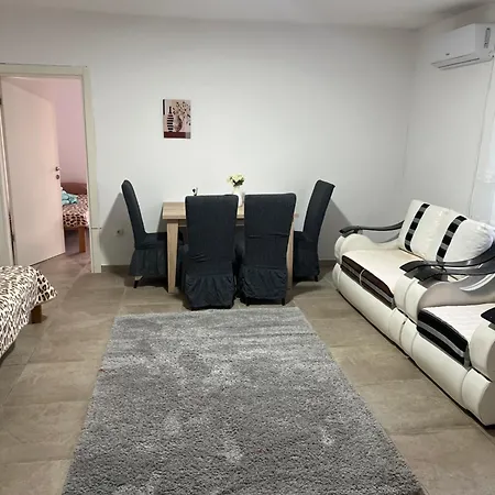 Apartment Melvina Lux