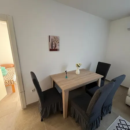 Apartment Melvina Lux Pancevo